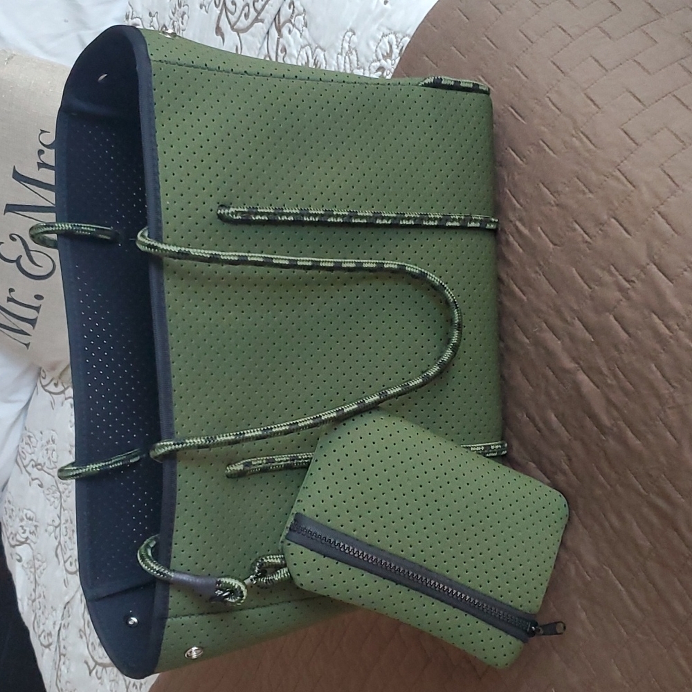 Tote bag